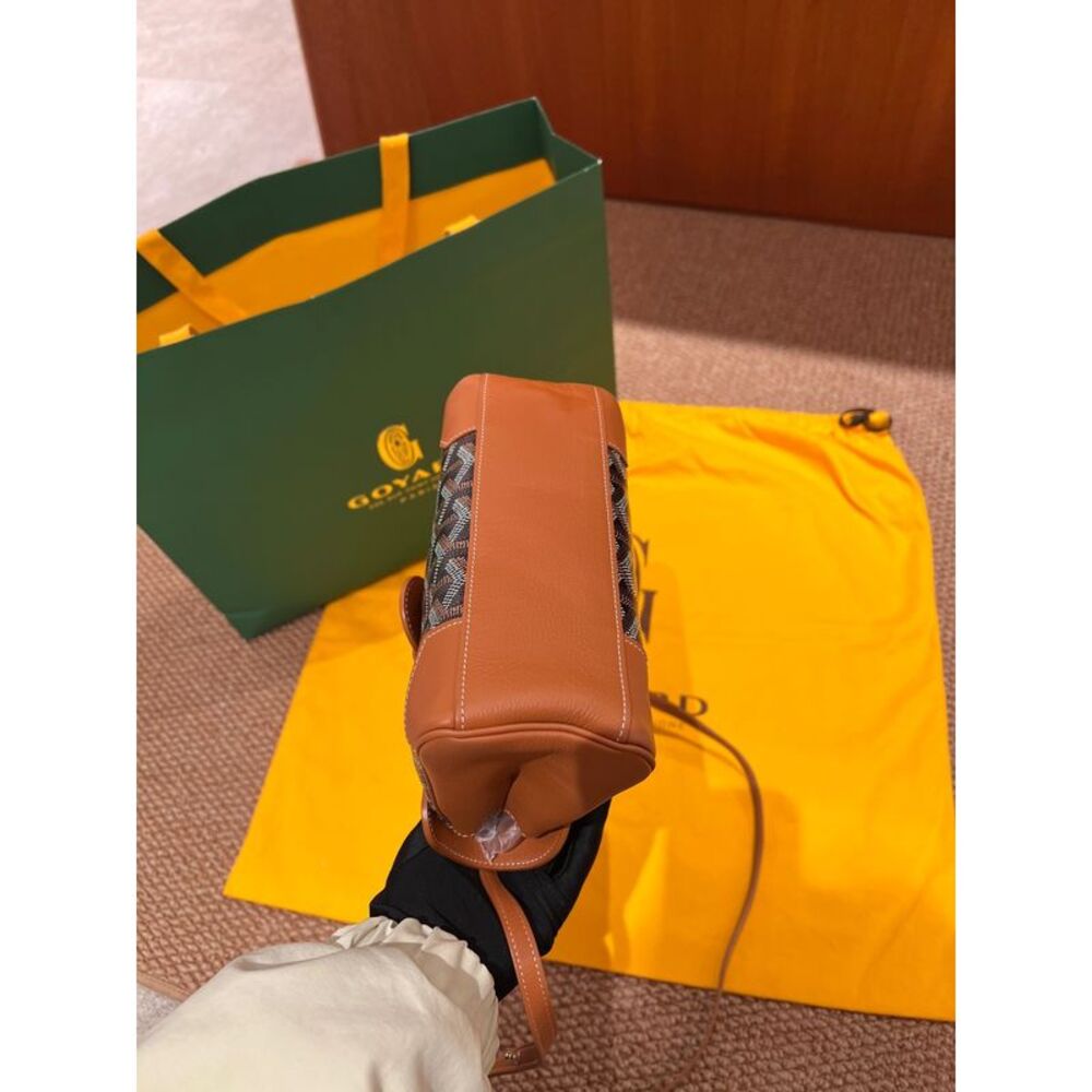 Goyard Women Pre-Loved Bag Very Good Condition - Picture 6 of 9